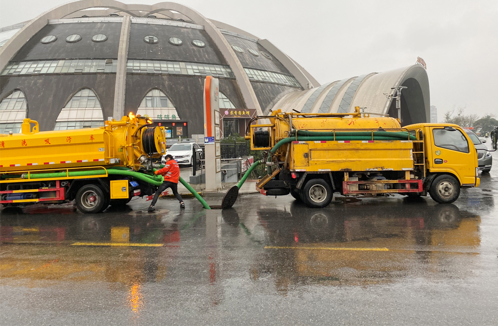 271北安门商场管道清淤