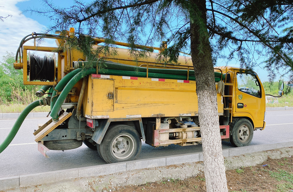 283北安门清洗抽粪车