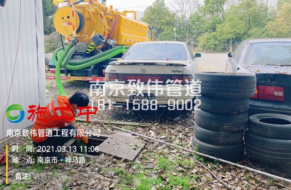 321北安门工厂清掏化粪池